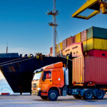 Export italiano 2026: crescita annua, ma aprile frena